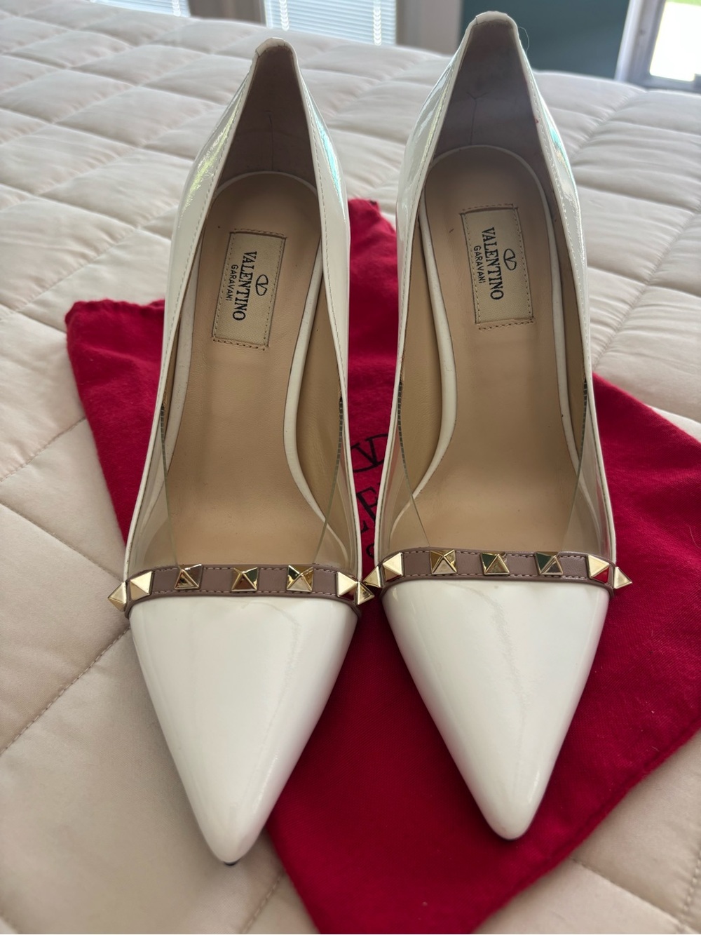 Valentino Garavani White Rockstud Pointed Toe Pumps